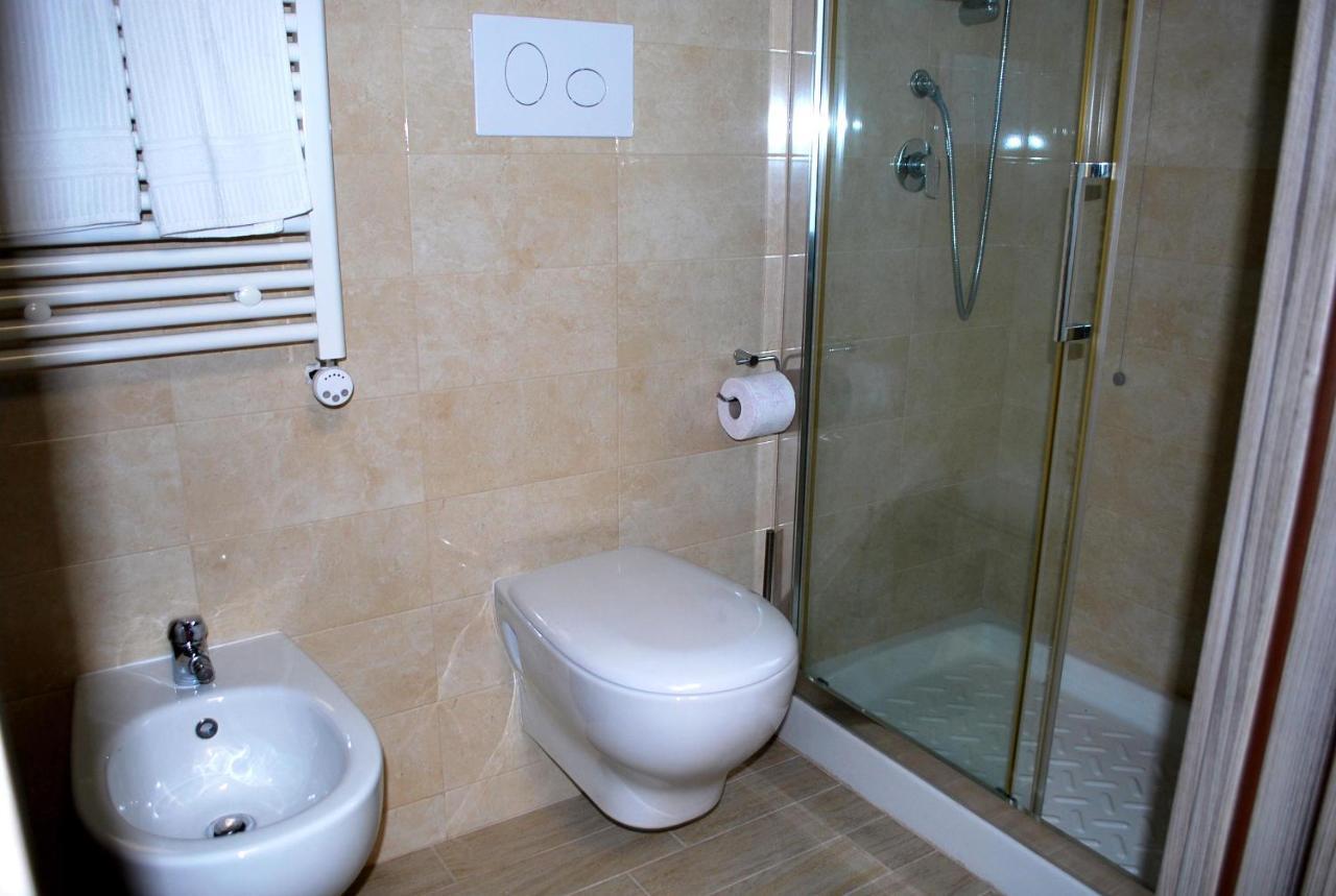 Hotel Piazza Dante Taranto Exteriér fotografie