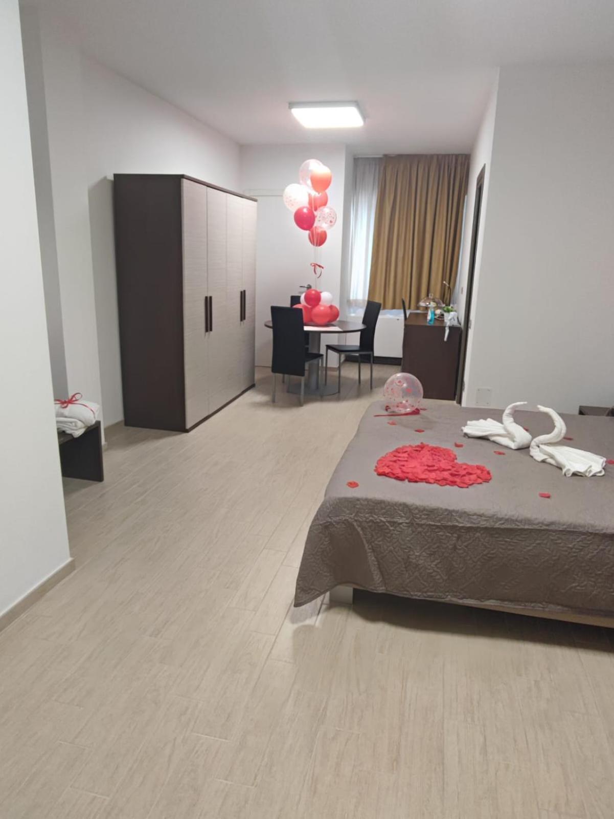 Hotel Piazza Dante Taranto Exteriér fotografie